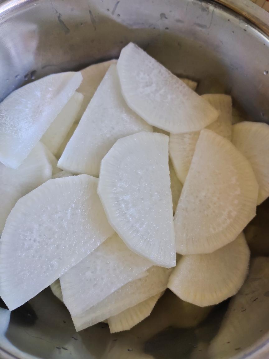 白萝卜切片.