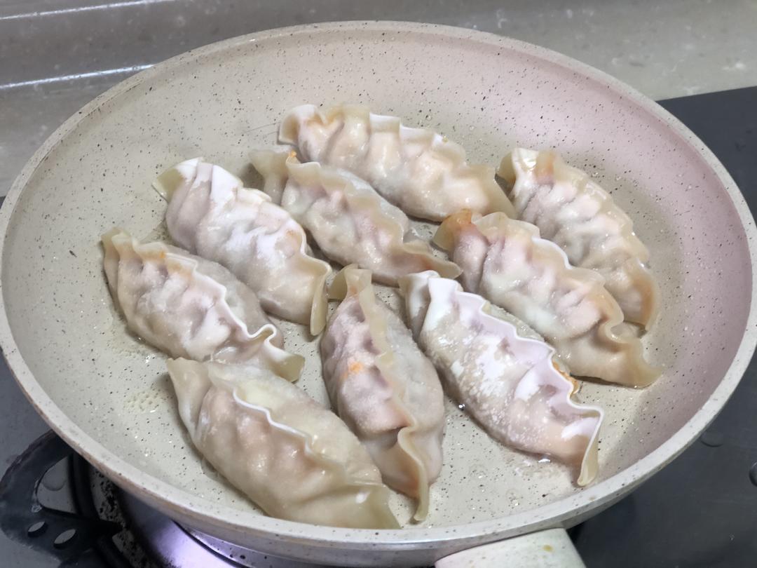 十分钟快手菜抱蛋煎饺(速冻饺子)